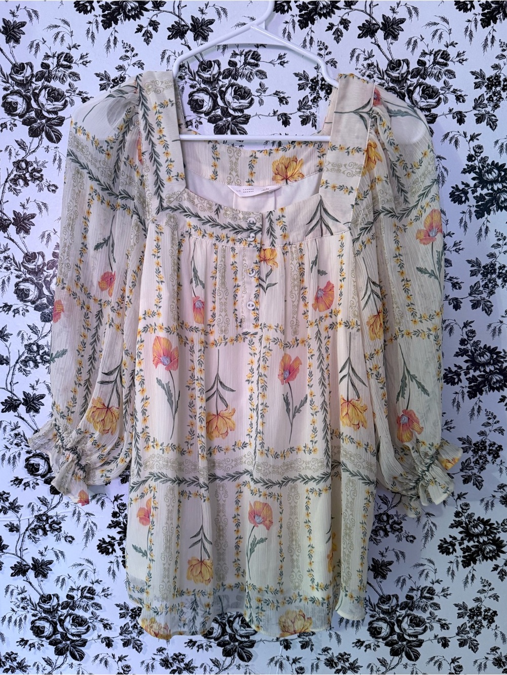 Lauren Conrad Light Cream Floral Peasant Blouse